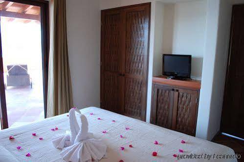 Hotel La Quinta De Don Andres Zihuatanejo Bagian luar foto